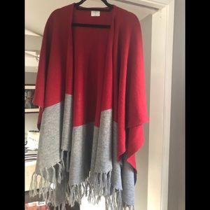 Alternative brand 100% baby alpaca shawl ❤️